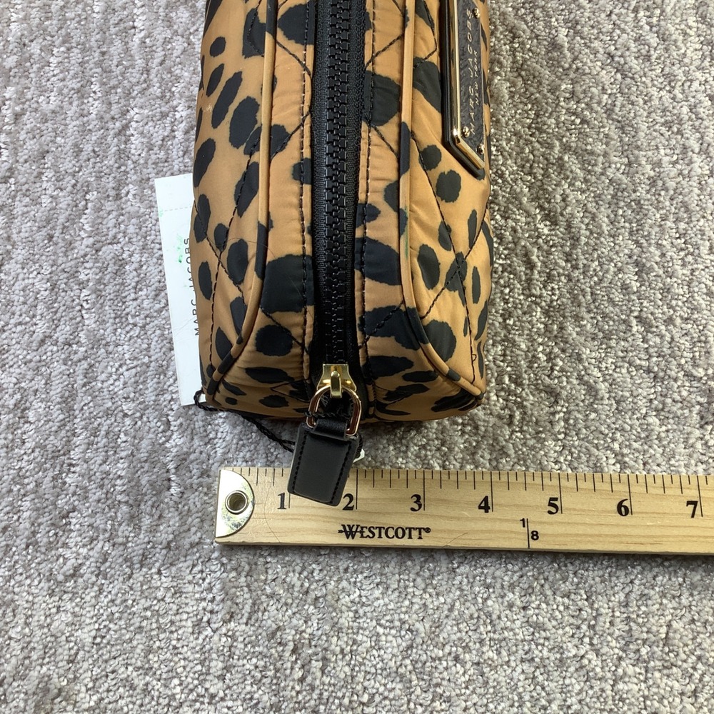 Marc Jacobs Leopard Print Quilted Nylon Cosmetic Pouch Bag Black Multi NWT - Picture 10 of 10